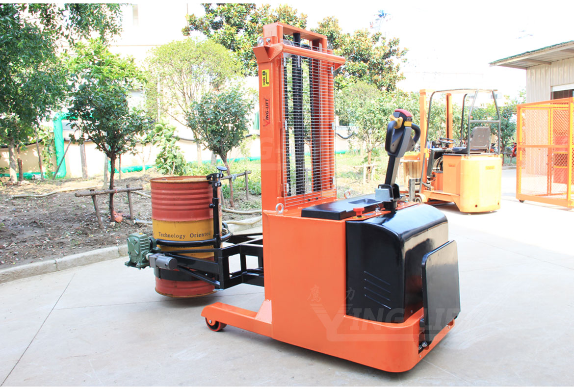 平衡重式全電動油桶搬運車